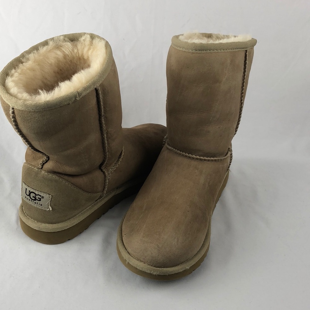Ugh kids boots